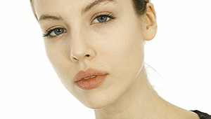 بازنویسی حکایت ملک زاده ای را شنیدم، ده درویش بر گلیمی بخسبند، ضرب المثل پادشاهی، معنی حکایت ملک زاده ای را شنیدم، هر بیشه گمان مبر که خالیست، ولی کراهت پادشام دور افکند، 